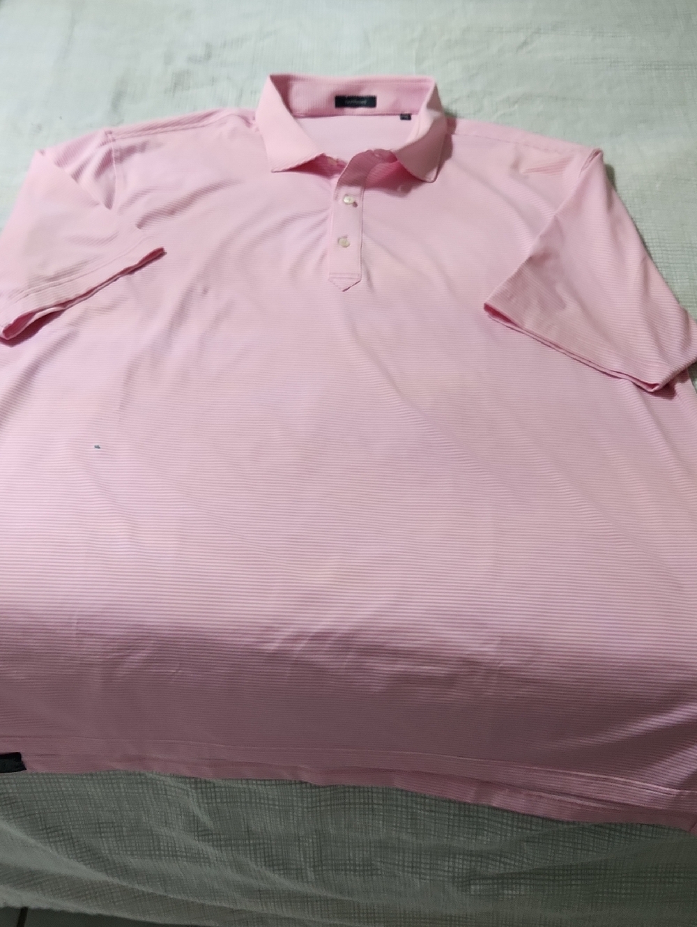 Classic Men's Pink Polo Shirt with Three-Button Placket
